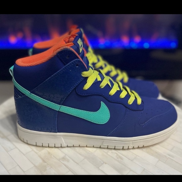 Nike Dunk Hi - Picture 1 of 11